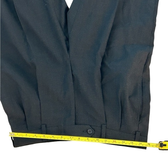 Tommy Hilfiger Wool Suit - Pre-Loved in Excellent Condition - Picture 10 of 12